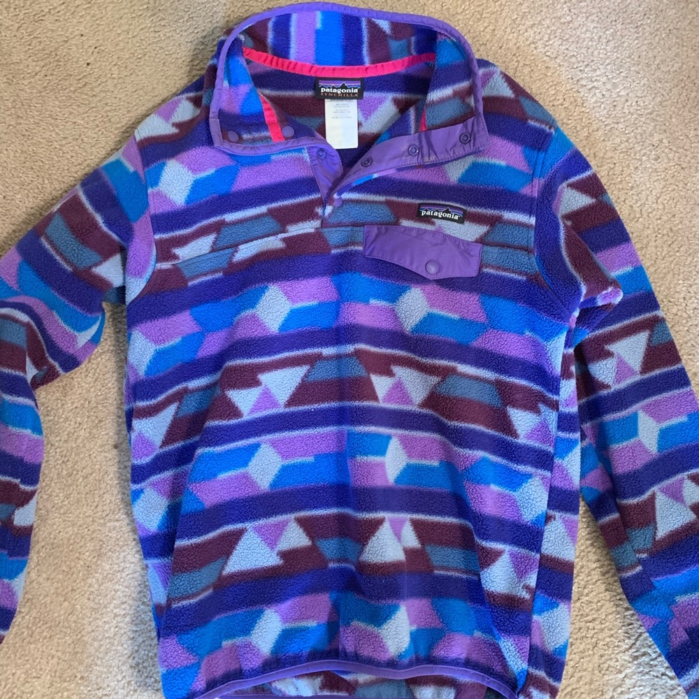 Patagonia pullover.